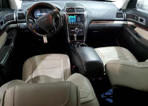 2017 Ford Explorer Platinum из США, поврежденный, VIN 1FM5K8HT4HGC88875